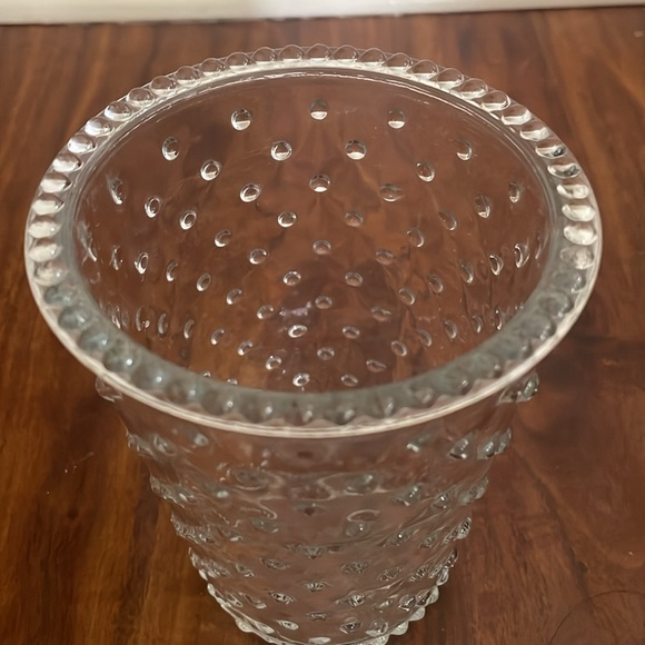 🤍Glass Hobnail Small flower Vase  5” tall - Picture 4 of 6